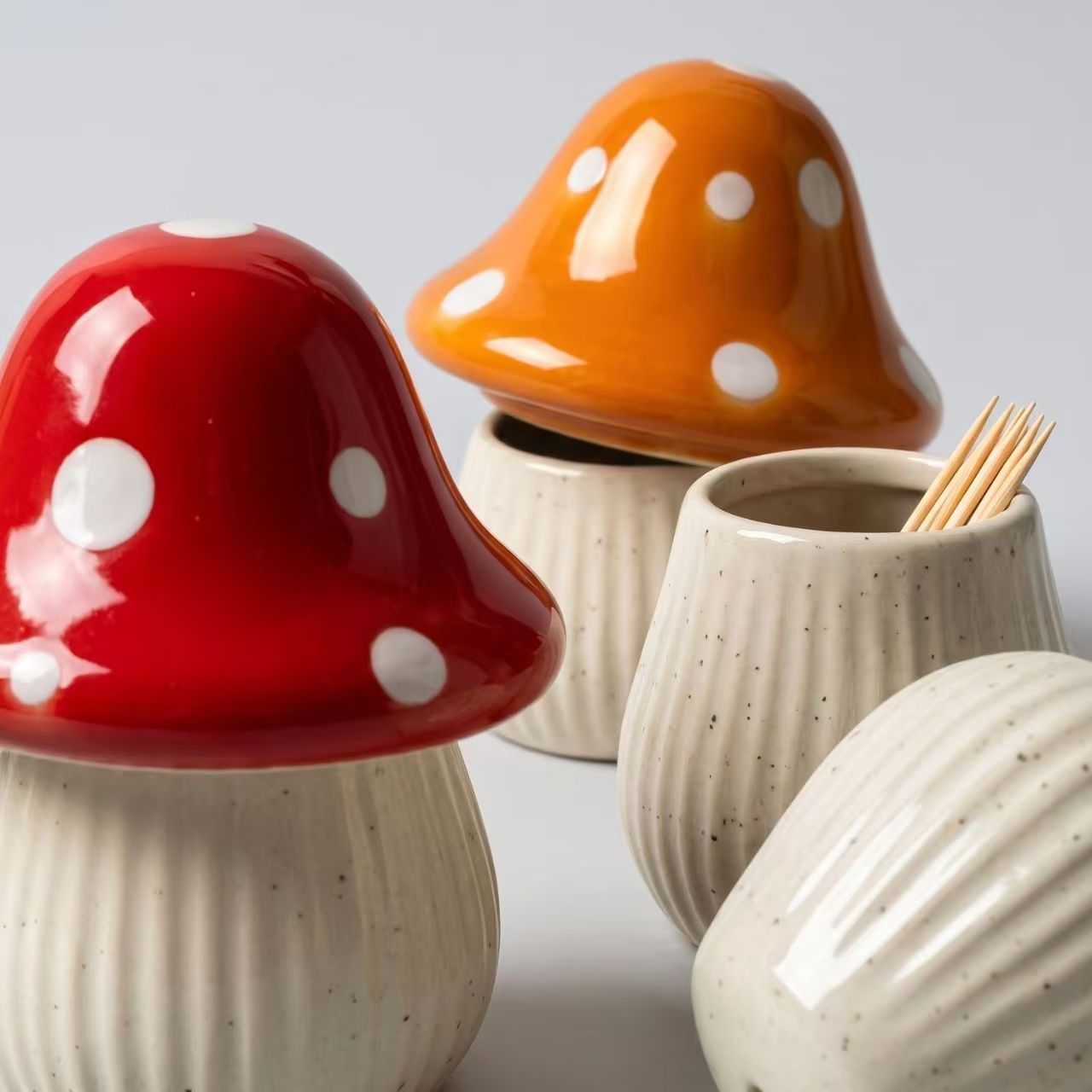 Cartoon Mushroom Ceramic Stora - Kitchen Appliances Organizer 评论和价格
