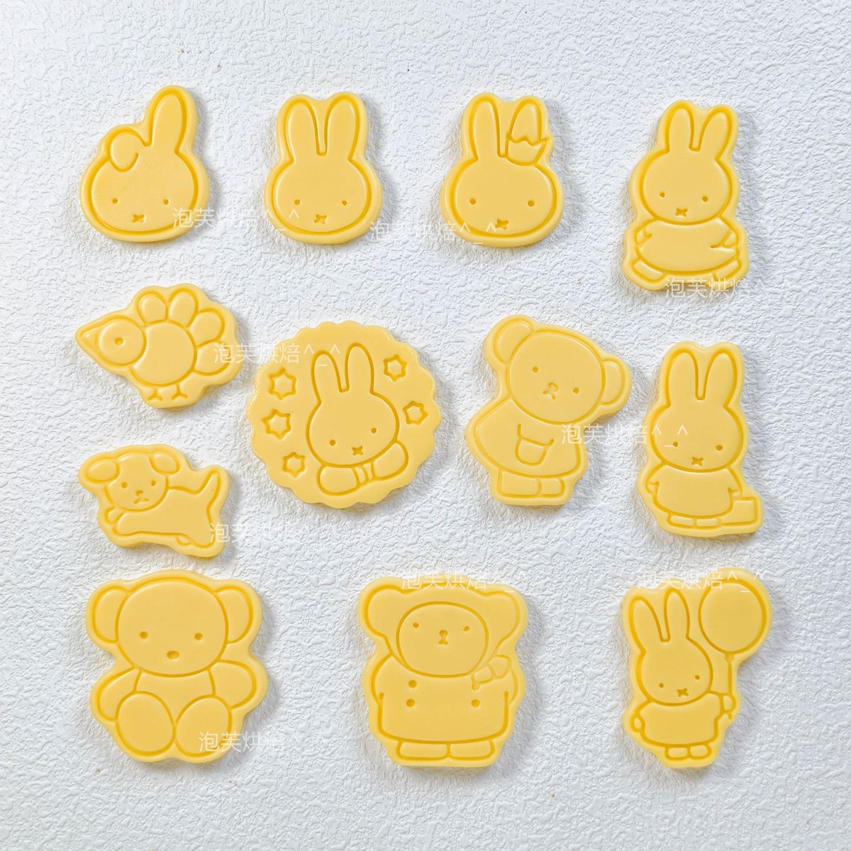 Cute 3D Press Cookie Mold with - Kitchen Appliances For Baking 评论和价格